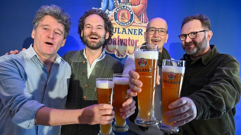 Pressekonferenz zur Salvator-Probe 2025 am Nockherberg | Bild: dpa-Bildfunk/Peter Kneffel Pressekonferenz zur Salvator-Probe 2025 am Nockherberg