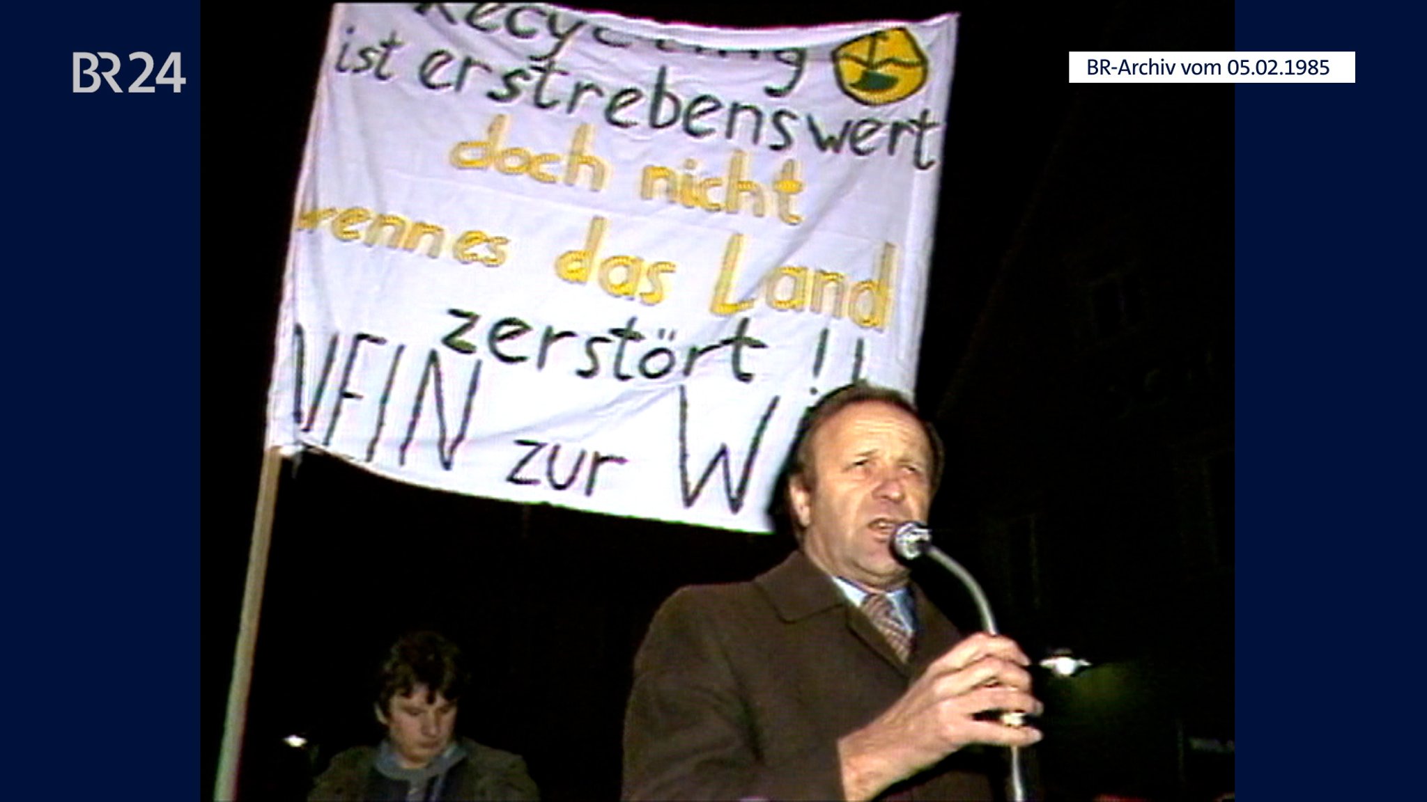 Hans Schuierer bei der Demonstration gegen den WAA-Standort Wackersdorf 1985