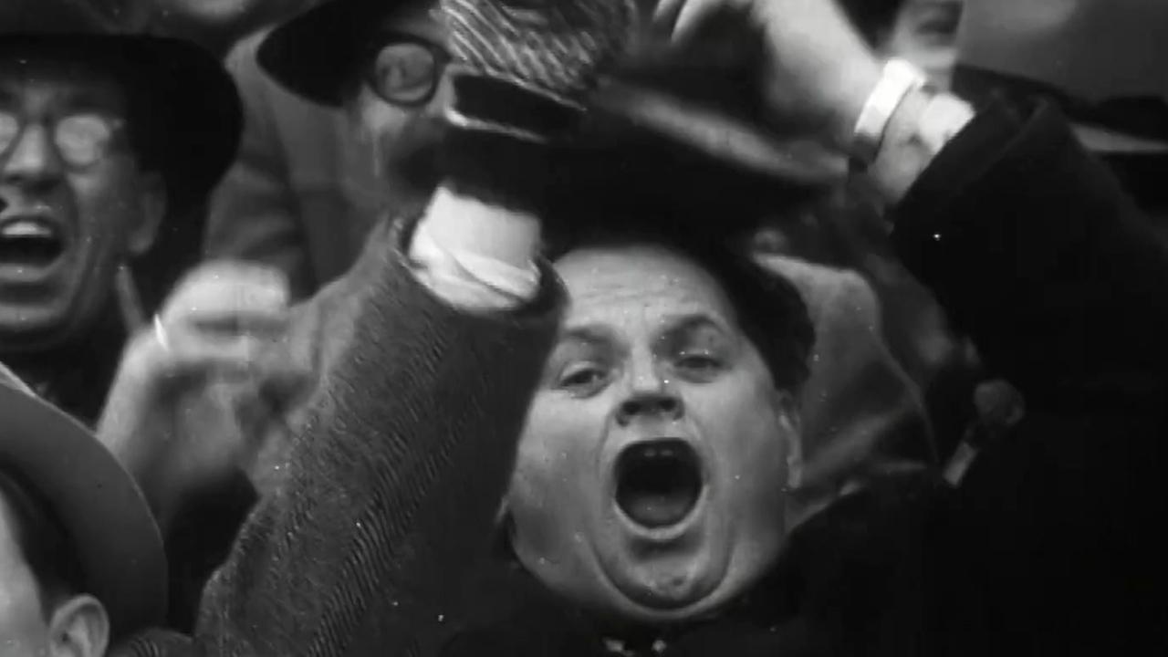 Frankenderby historisch; jubelnde Zuaschauer