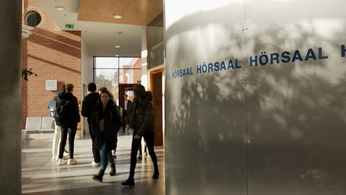 Bayerns Hochschulen: Leuchtturmprojekte statt Grundausbildung?