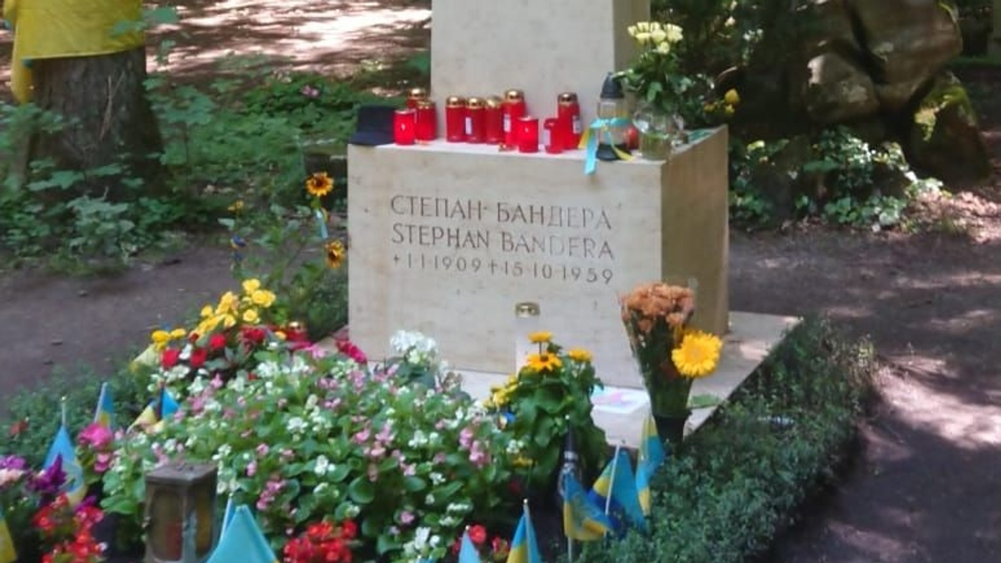 Bandera-Grab auf dem Münchner Waldfriedhof 