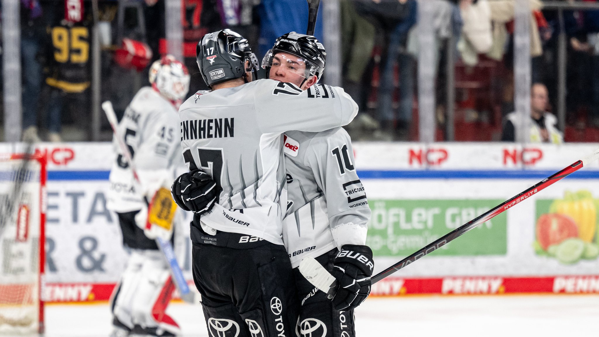 Kölner Haie jubeln