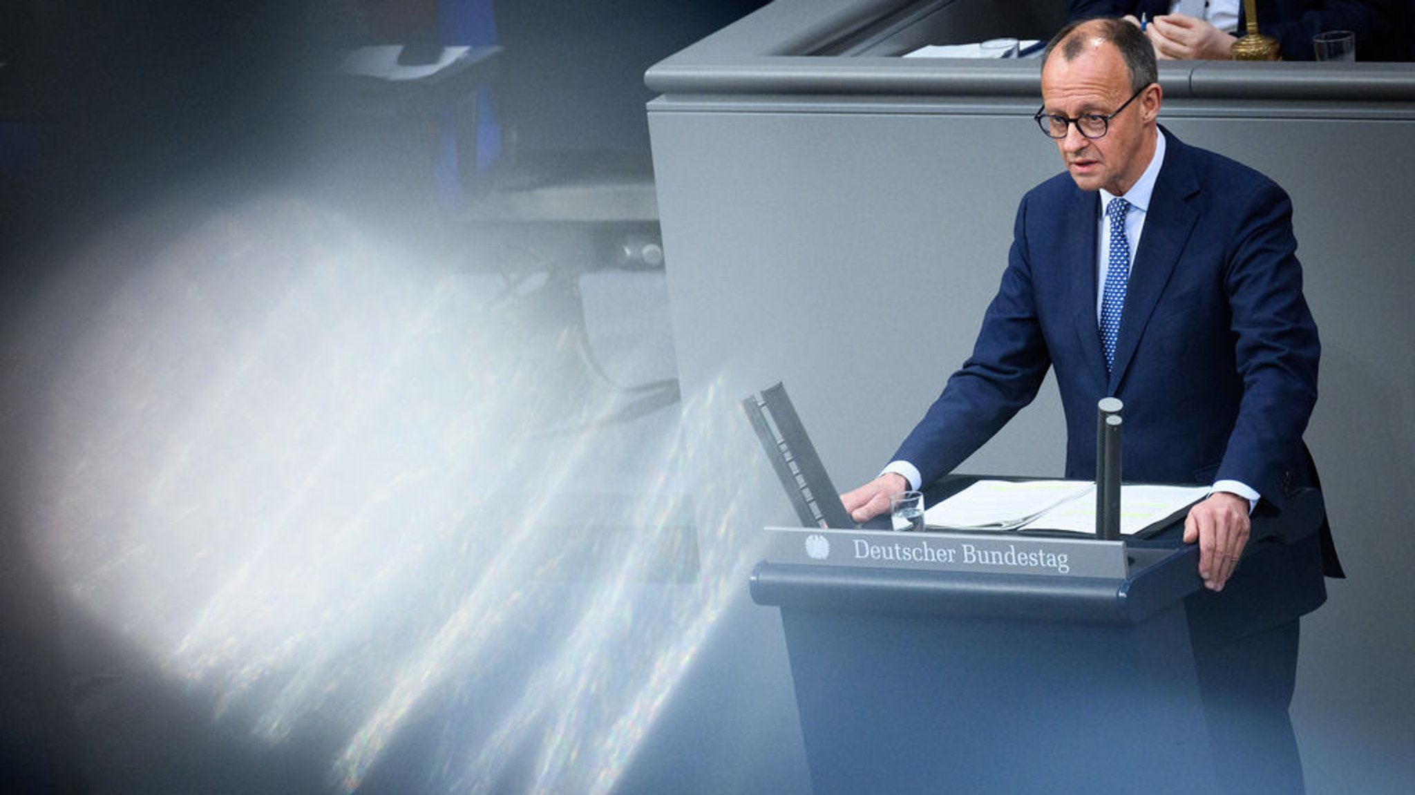 13.03.2025, Berlin: Friedrich Merz, Vorsitzender der CDU/CSU-Bundestagsfraktion, spricht in der 213. Plenarsitzung der 20. Legislaturperiode im Deutschen Bundestag. 