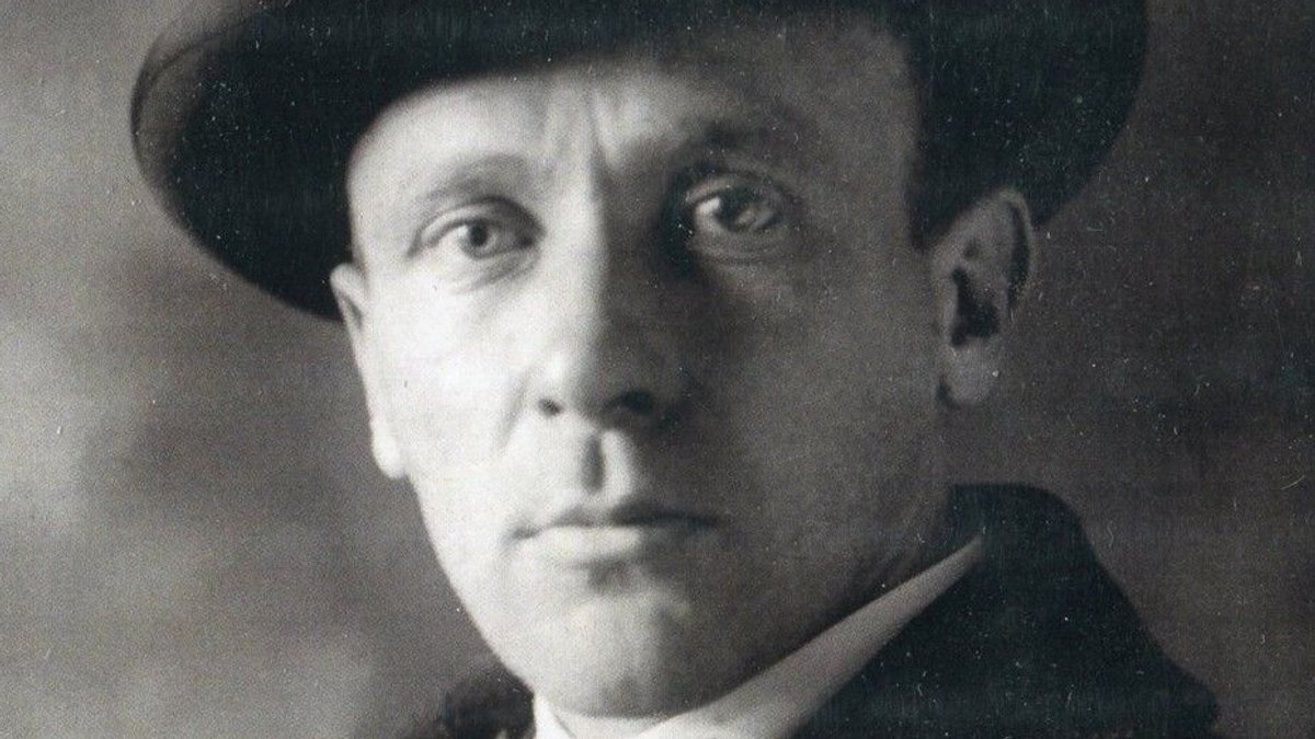 Porträt von Michail Bulgakov (1891-1940) im Jahr 1928