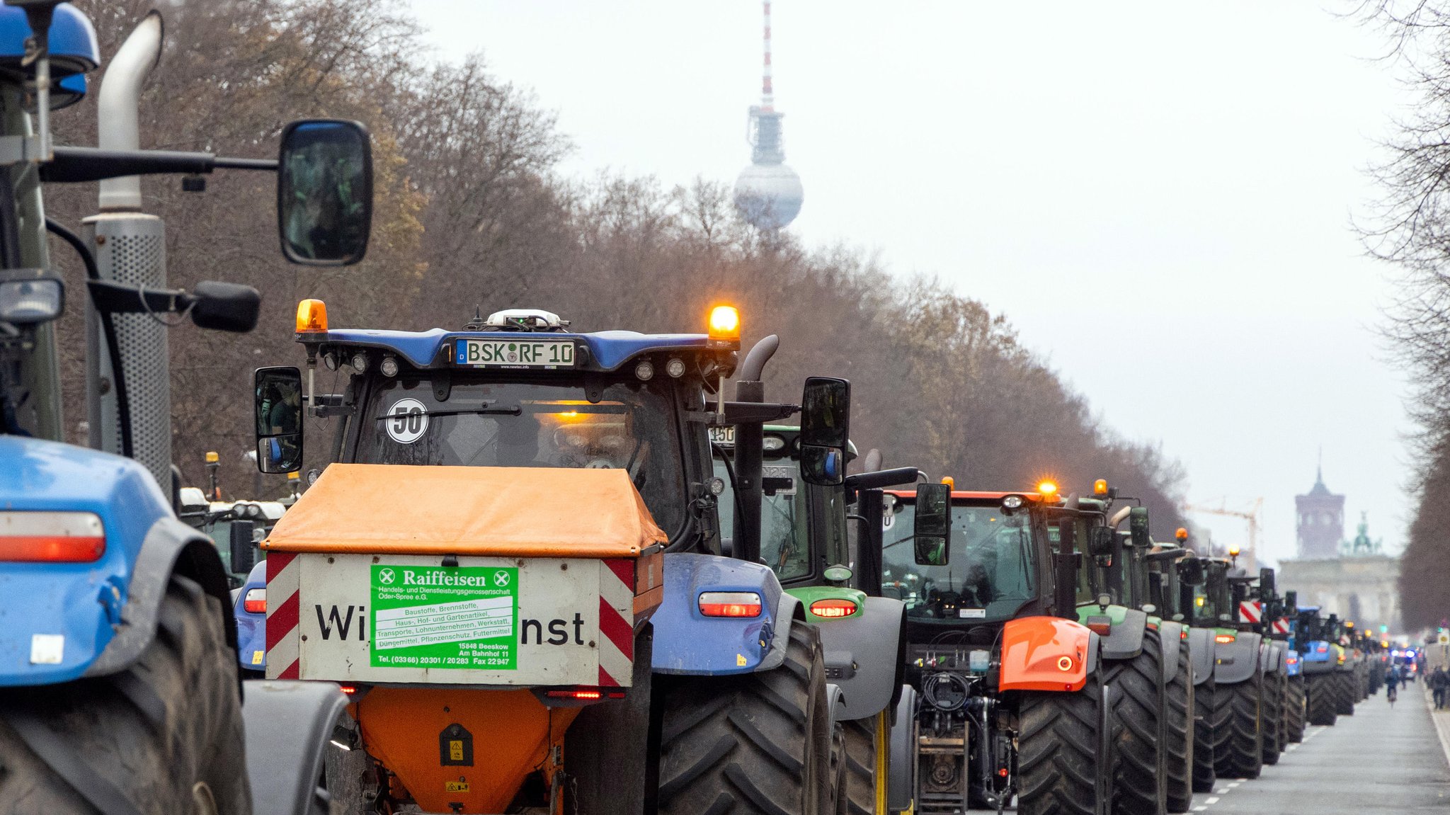 Ampel will geplante Kürzungen für Bauern teilweise zurücknehmen