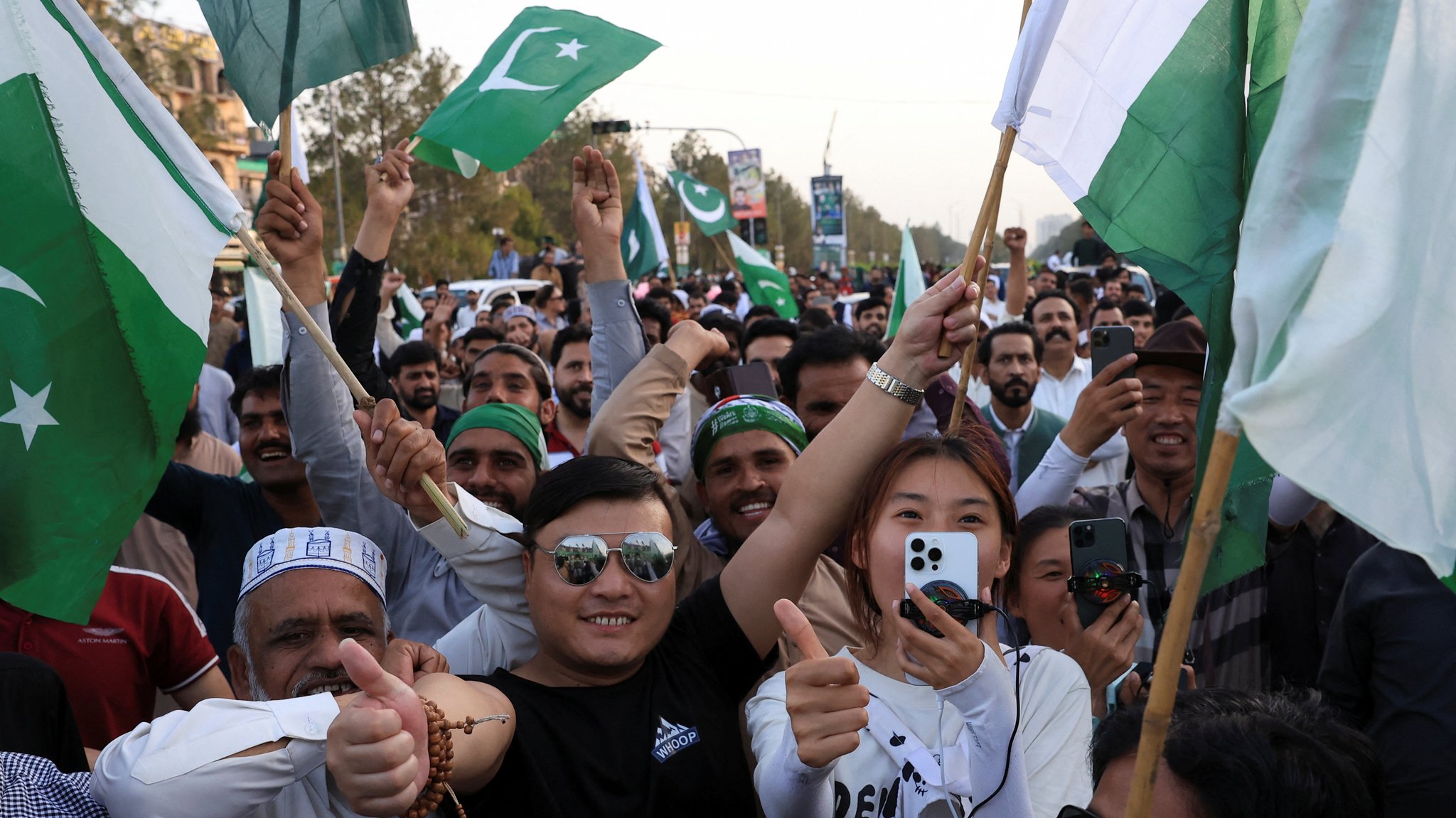 Islamabad, Pakistan: Jubel über Waffenruhe mit Indien