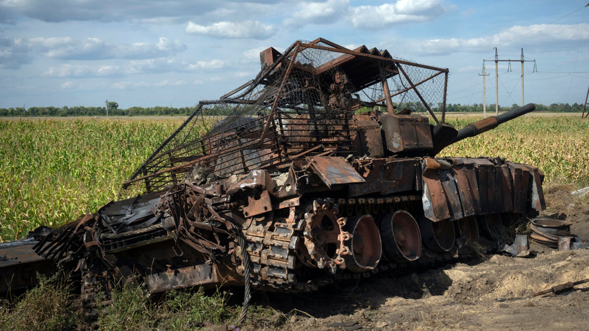 Zerstörter russischer Panzer in der Region Kursk (vom ukrainischen Verteidigungsministerium genehmigtes Archivbild) 