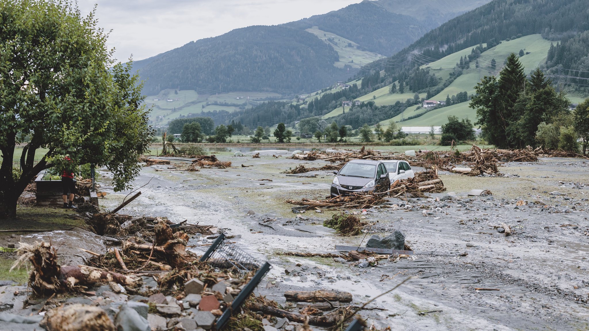 Starker Regen hat in Teilen Salzburgs in der Nacht auf Freitag, 18. August 2023 zu Murenabgängen und Überflutungen gesorgt.