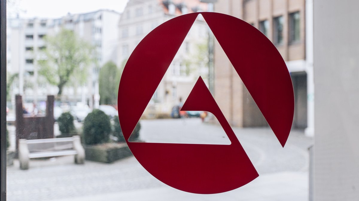Schwache Konjunktur belastet weiter Bayerns Arbeitsmarkt