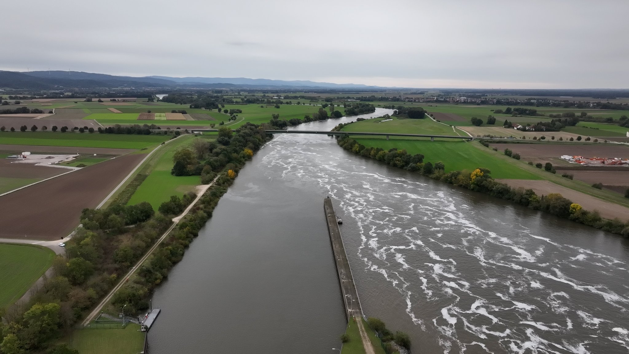 Für den Südostlink muss mehrfach über 600 Meter lang unter der Donau hindurchgebohrt werden