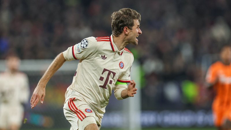 Thomas Müller im Spiel gegen Schachtar Donezk | Bild: picture alliance / RHR-FOTO | Tim Rehbein/RHR-FOTO Thomas Müller im Spiel gegen Schachtar Donezk