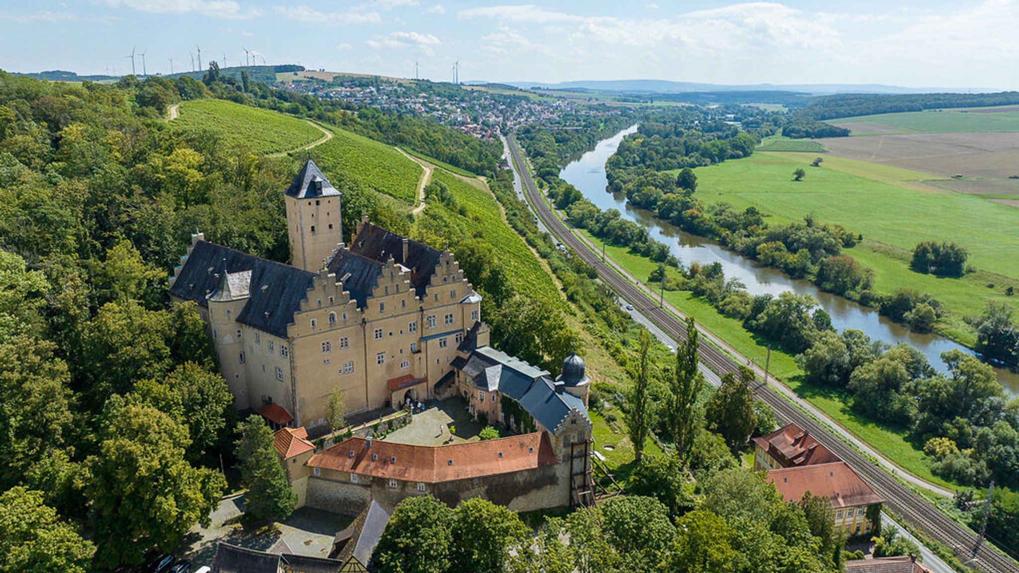 Schloss Mainberg: Exklusiver Besichtigungstermin für Investoren