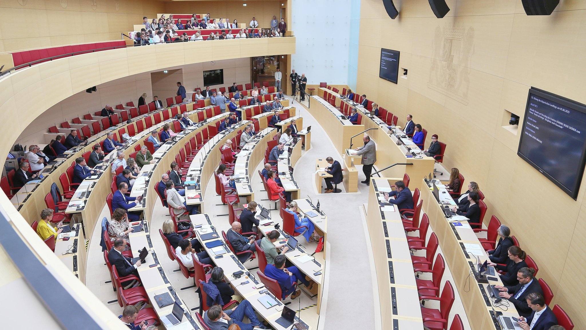 Bayerischer Landtag verschärft Hausordnung | Bild: picture alliance / dts-Agentur | - Bayerischer Landtag verschärft Hausordnung