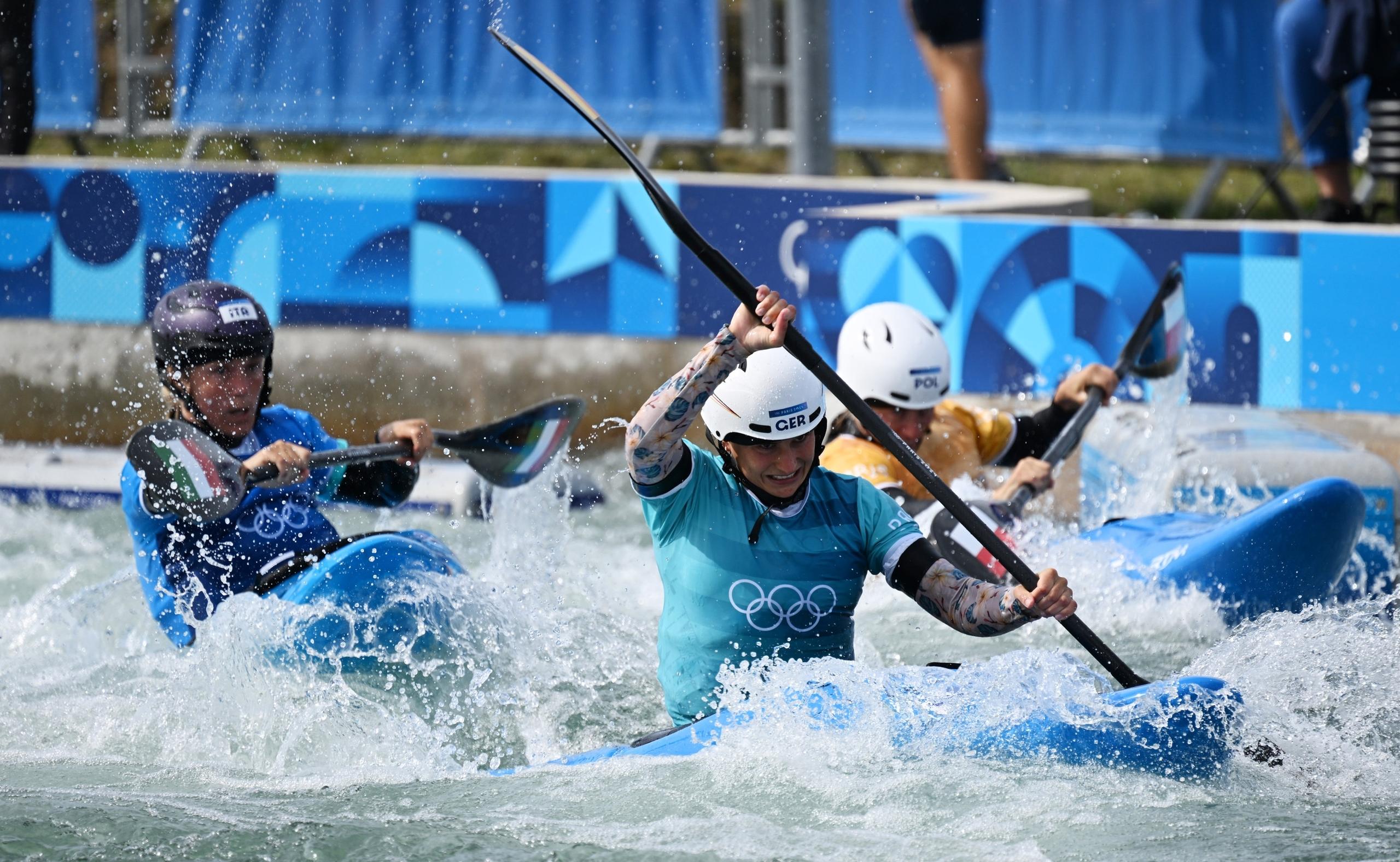 Elena Lilik setzt sich in ihrem Lauf durch