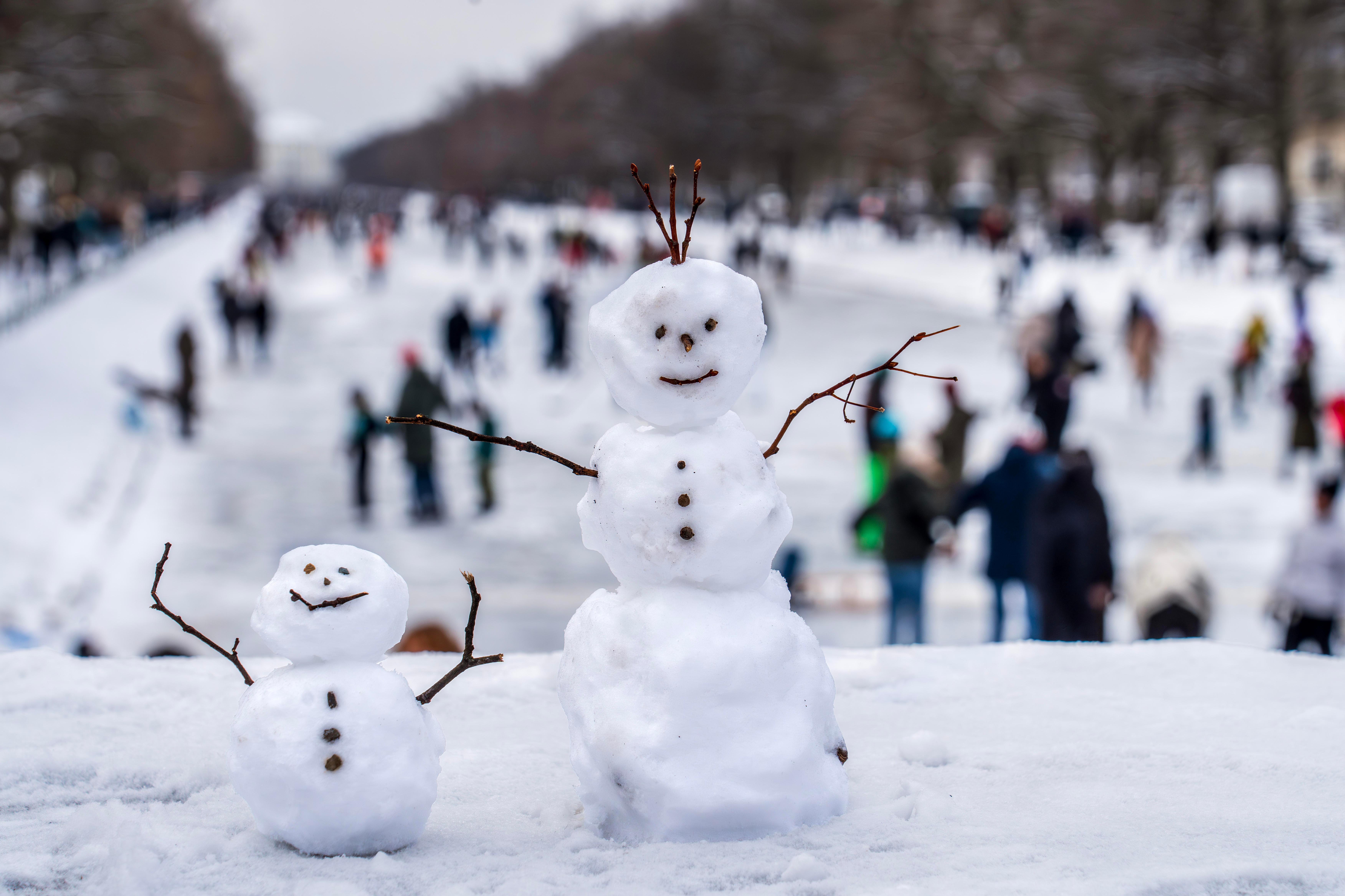 Kleine Schneemänner in München-Nymphenburg