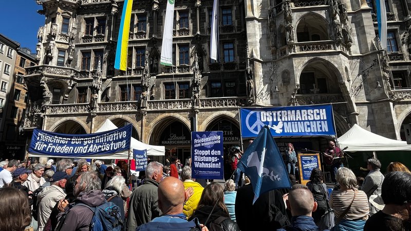 Ostermarsch am Samstag in München. | Bild: BR / Sandra Demmelhuber Ostermarsch am Samstag in München.