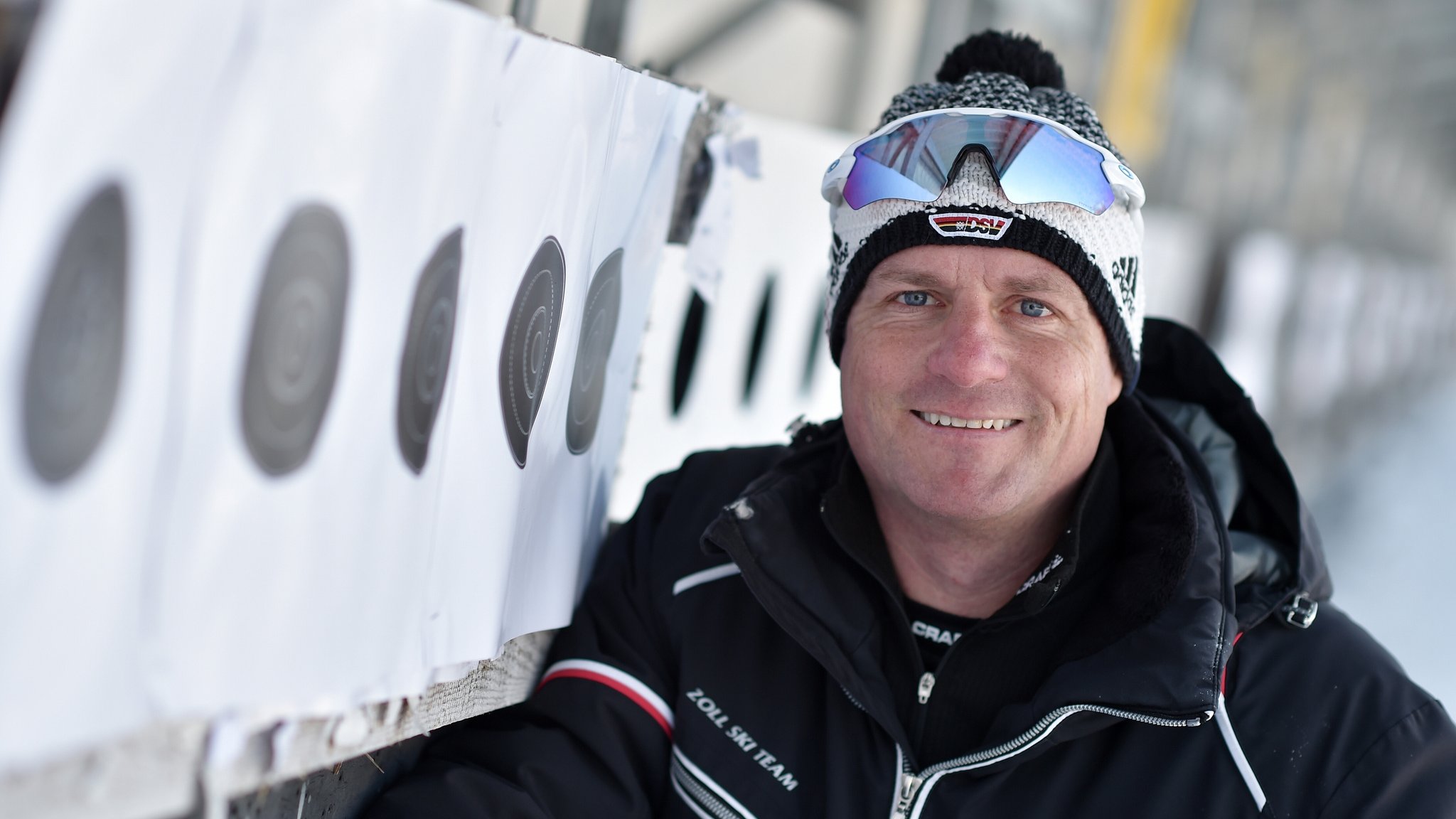 Bernhard Kröll - DSV Biathlon Disziplintrainer | Bild: picture alliance/dpa | Angelika Warmuth Bernhard Kröll - DSV Biathlon Disziplintrainer