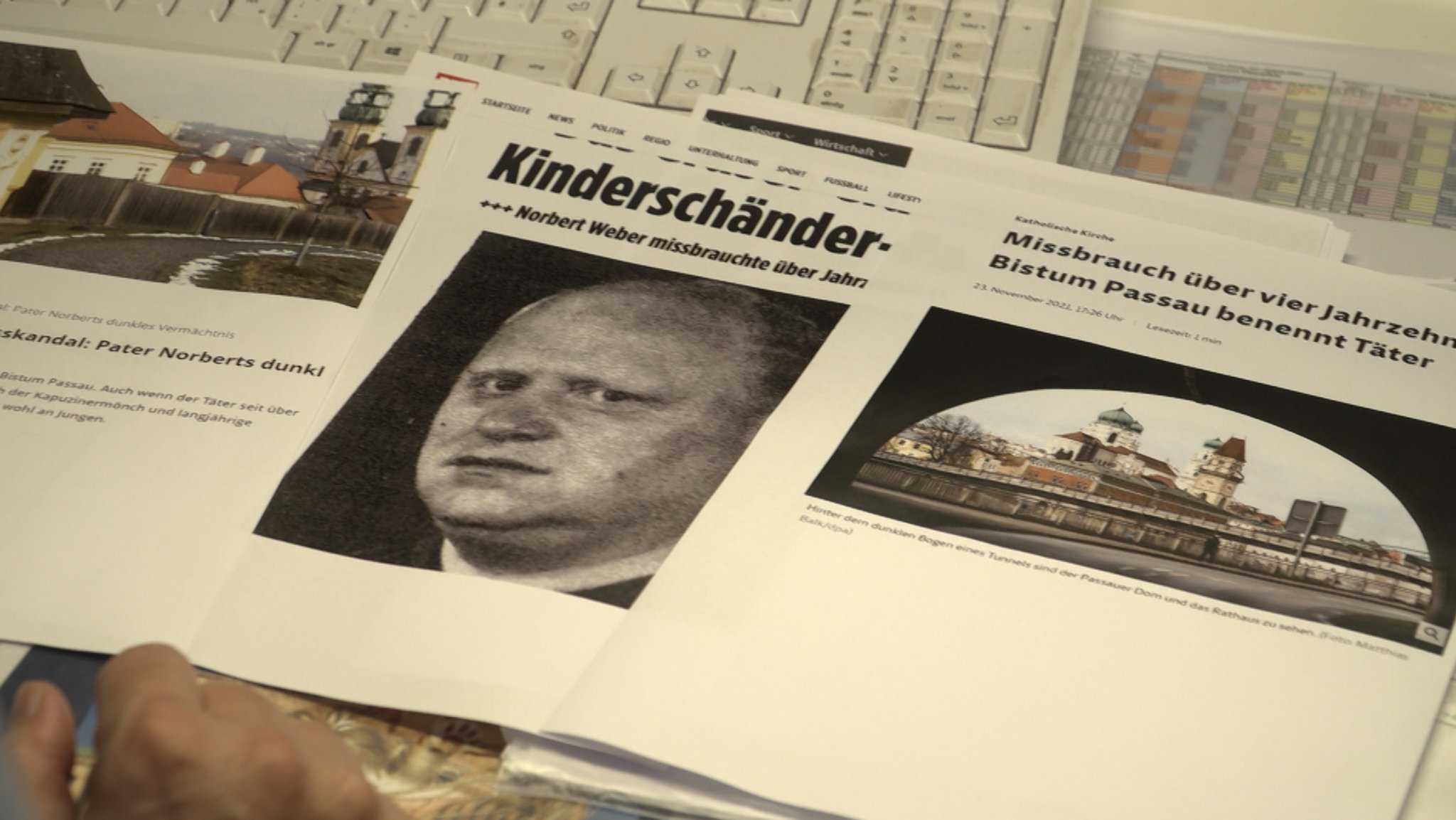 Ausschnitte aus Zeitungsartikeln über Pater Norbert Weber