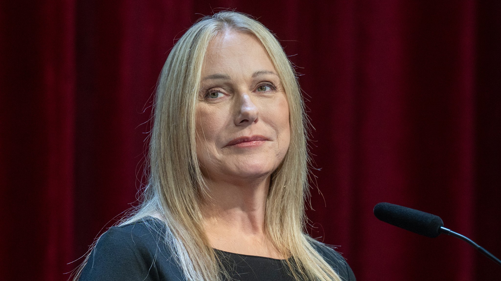Die Festspielchefin im Februar 2026 bei einer Veranstaltung in Regensburg | Bild: Armin Weigel/Picture Alliance Die Festspielchefin im Februar 2026 bei einer Veranstaltung in Regensburg