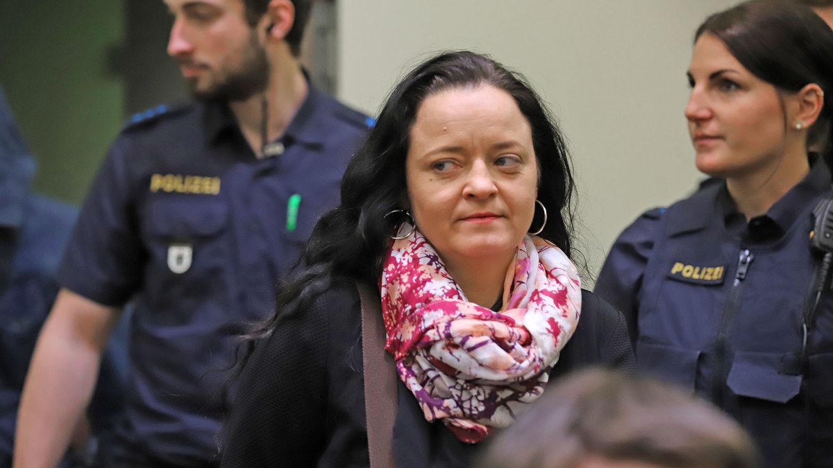 Rechtsterroristin Zschäpe in Aussteigerprogramm aufgenommen