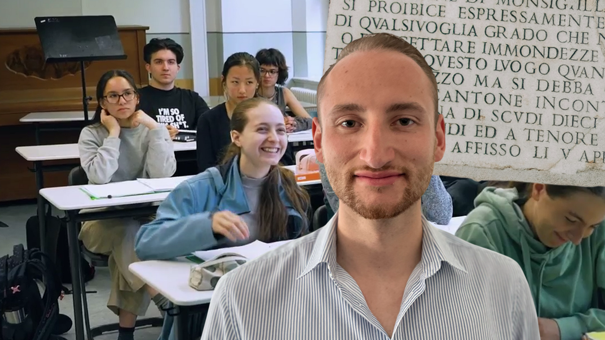 Andreas vor einer Klasse.