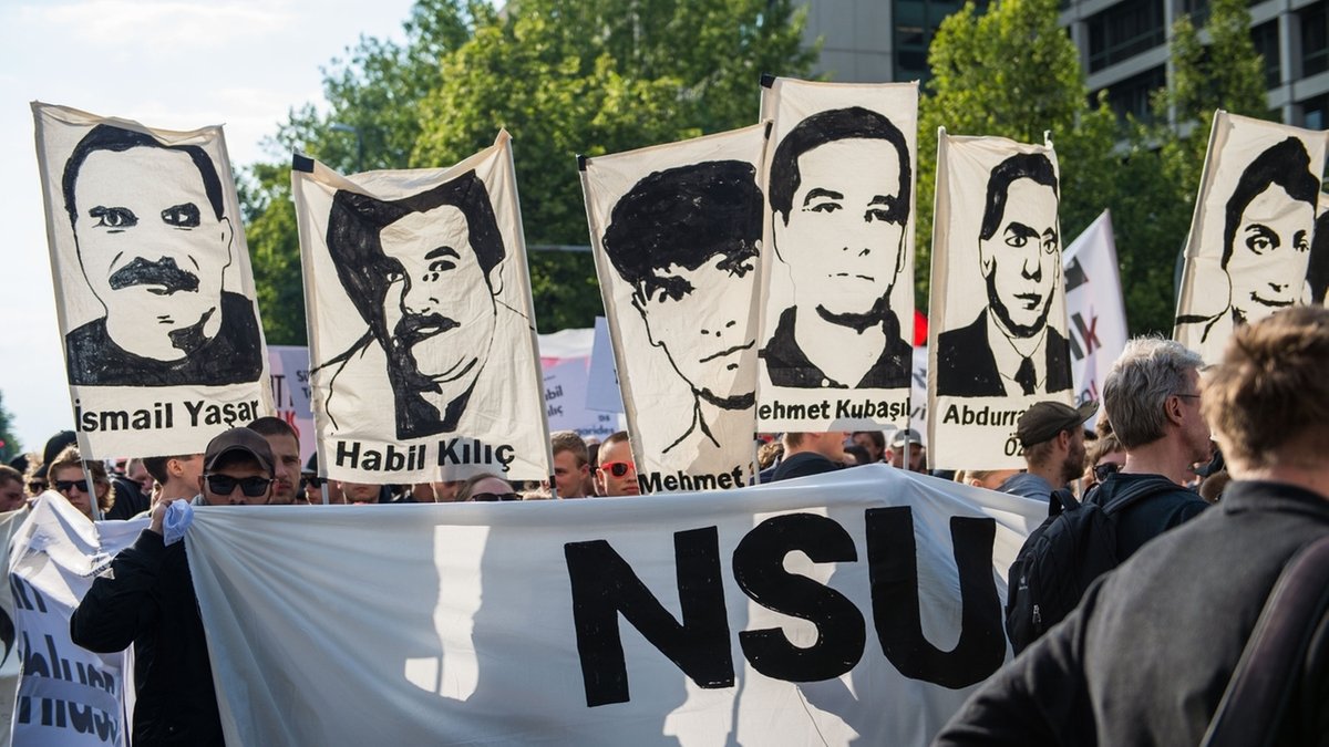 Proteste nach dem Urteil im NSU-Prozess in München.