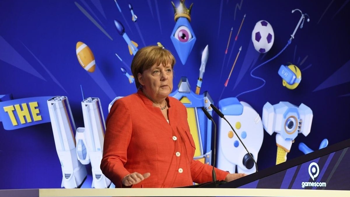 Bundeskanzlerin Angela Merkel auf der GamesCom
