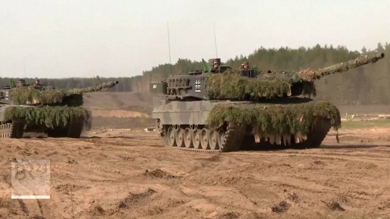 Deutschland liefert 14 Kampfpanzer