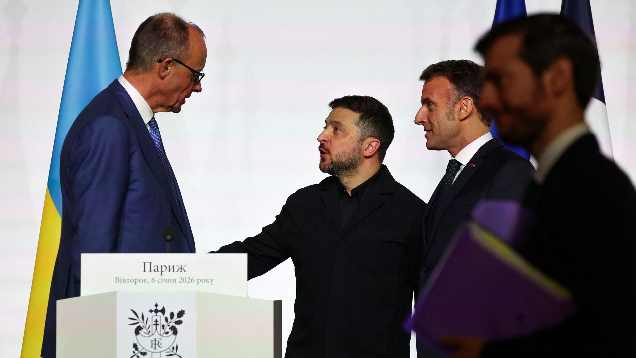 Merz will möglichen Ukraine-Waffenstillstand mit absichern