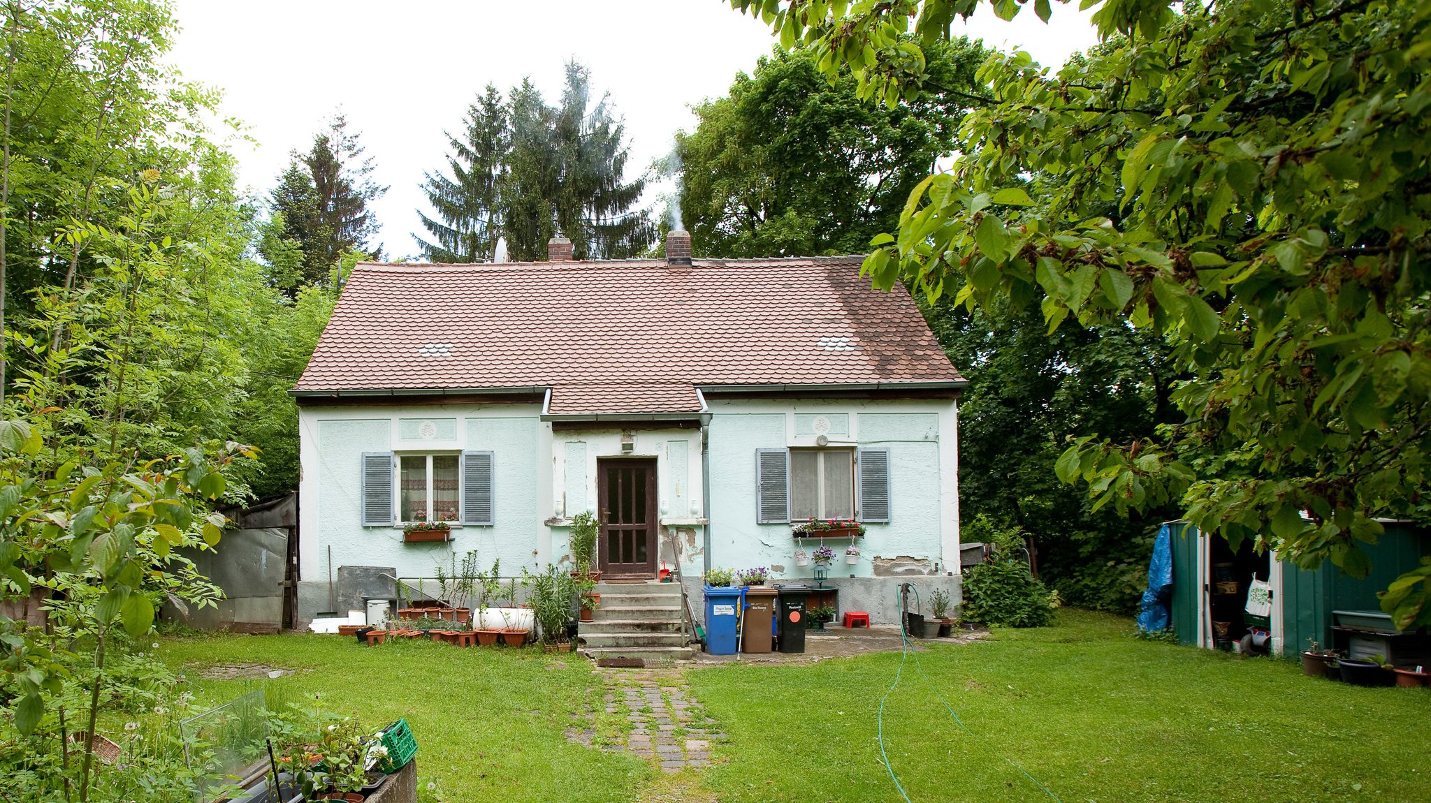 Impression aus der Eggarten-Siedlung (Kolonie Eggarten), einer Kleingartenanlage zwischen Lassalle- und Feldbahnstraße in der Münchner Lerchenau.