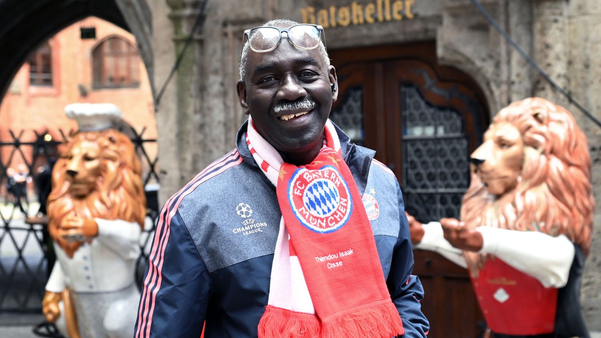 Kult-Taxifahrer Isaak Cissé