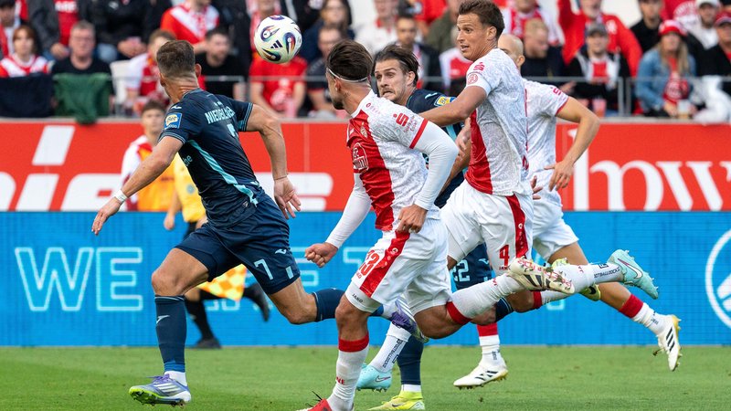 Rot-Weiss Essen - TSV 1860 München | Bild: picture alliance / Eibner-Pressefoto | Eibner-Pressefoto/Fabian Friese Rot-Weiss Essen - TSV 1860 München