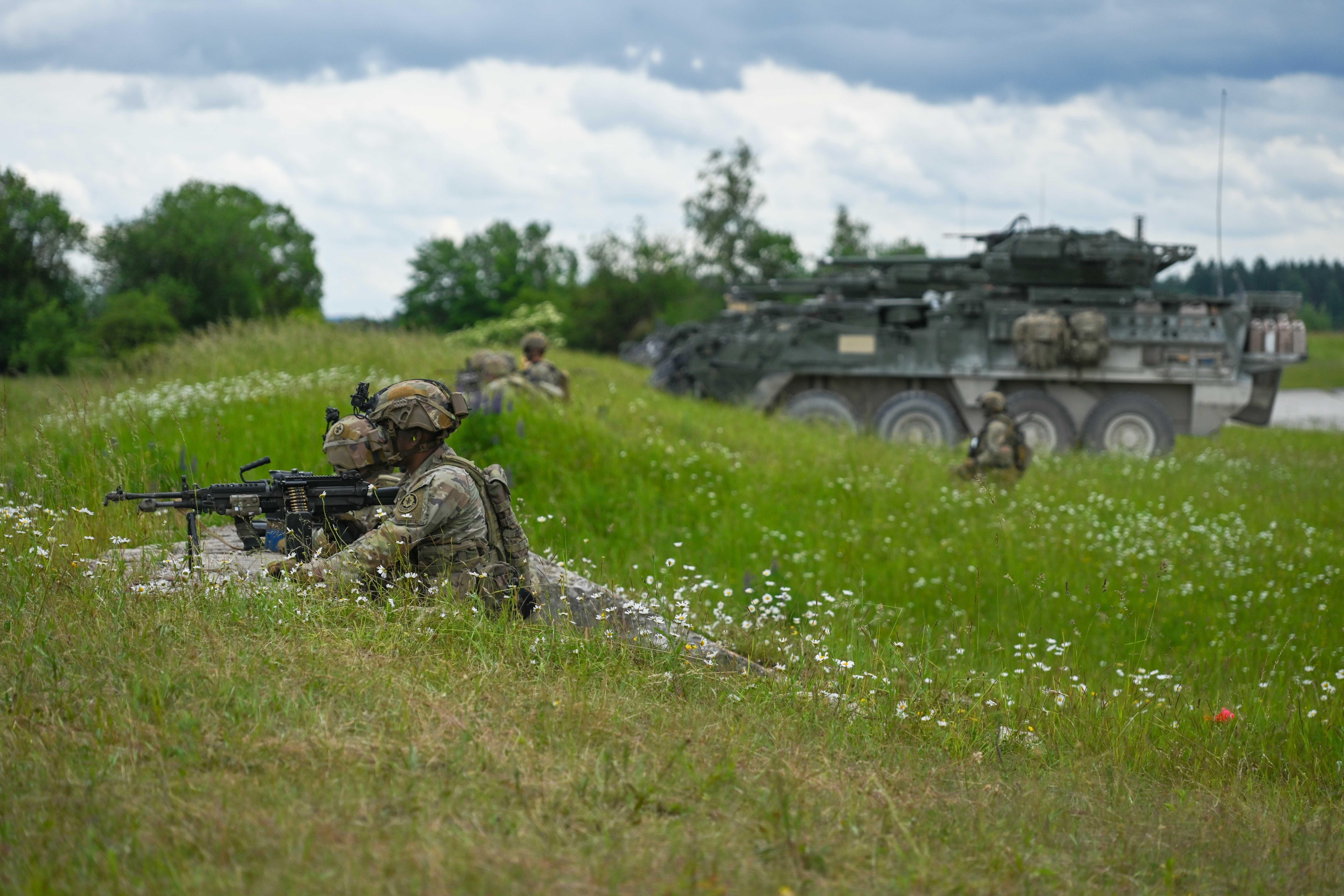 Einheiten der US-Armee bei einer Übung auf dem Truppenübungsplatz Grafenwöhr 