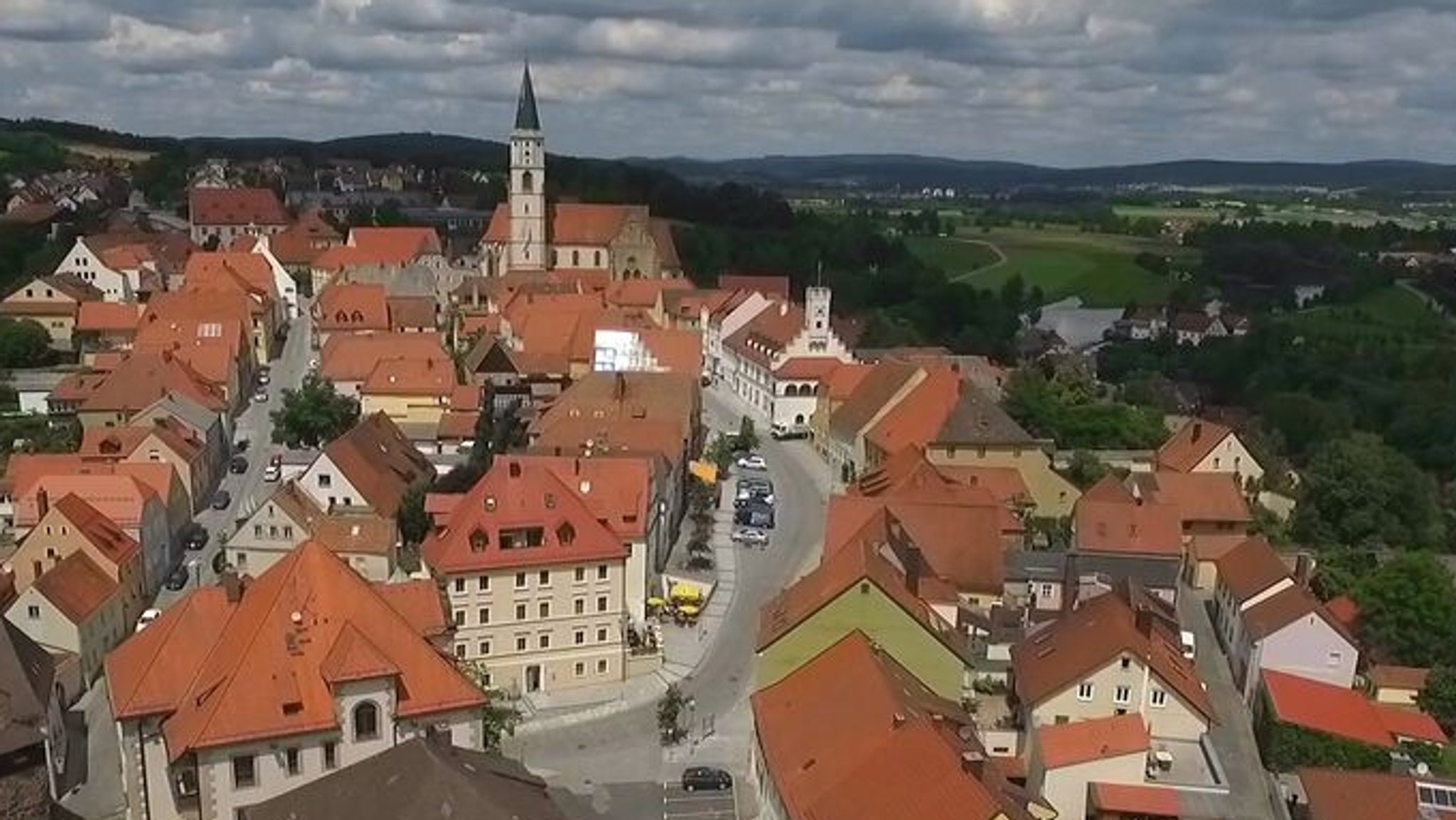 Nabburg in der Oberpfalz aus der Vogelperspektive.