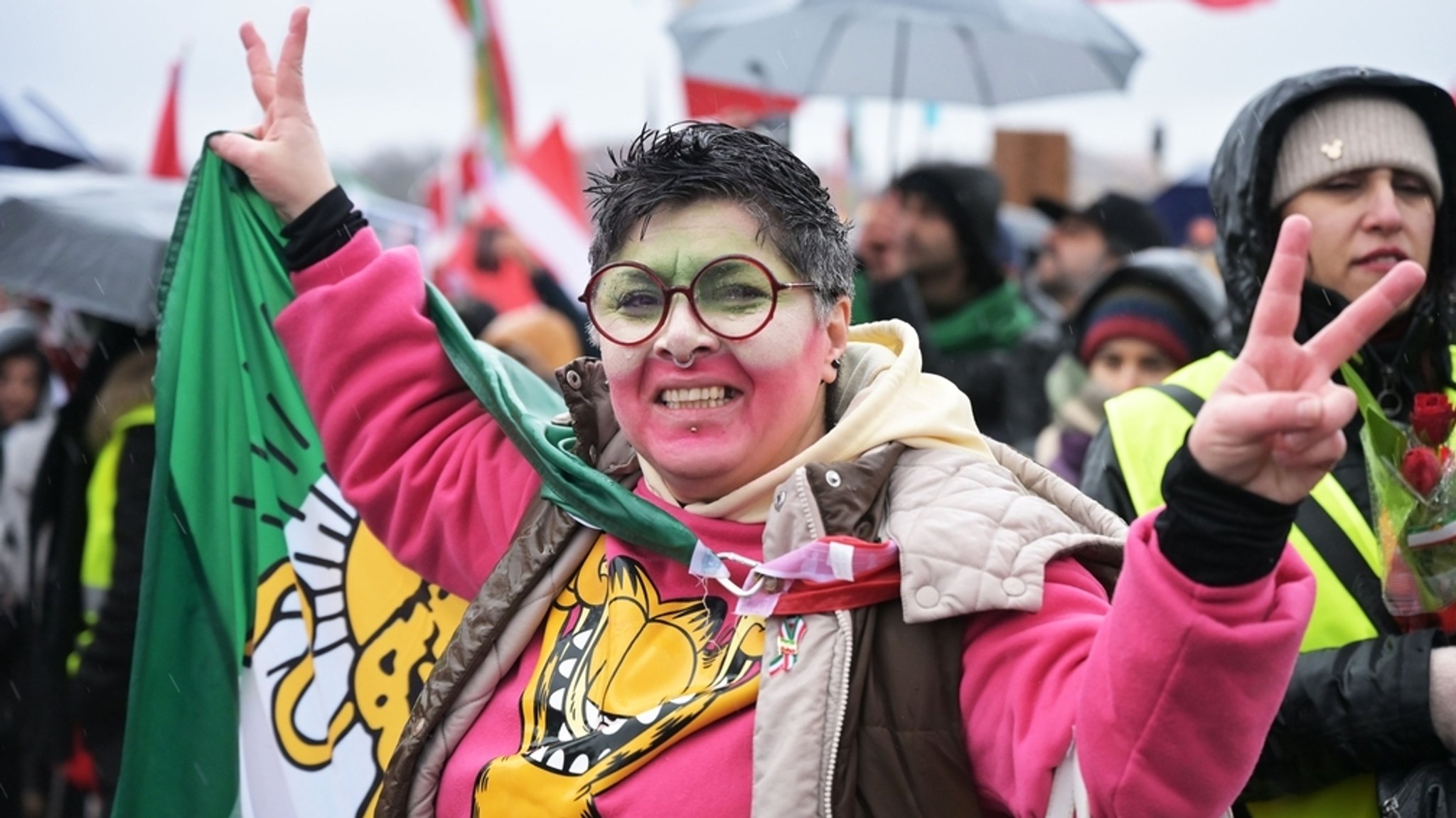 Protest gegen Regime im Iran: 250.000 auf Demo in München