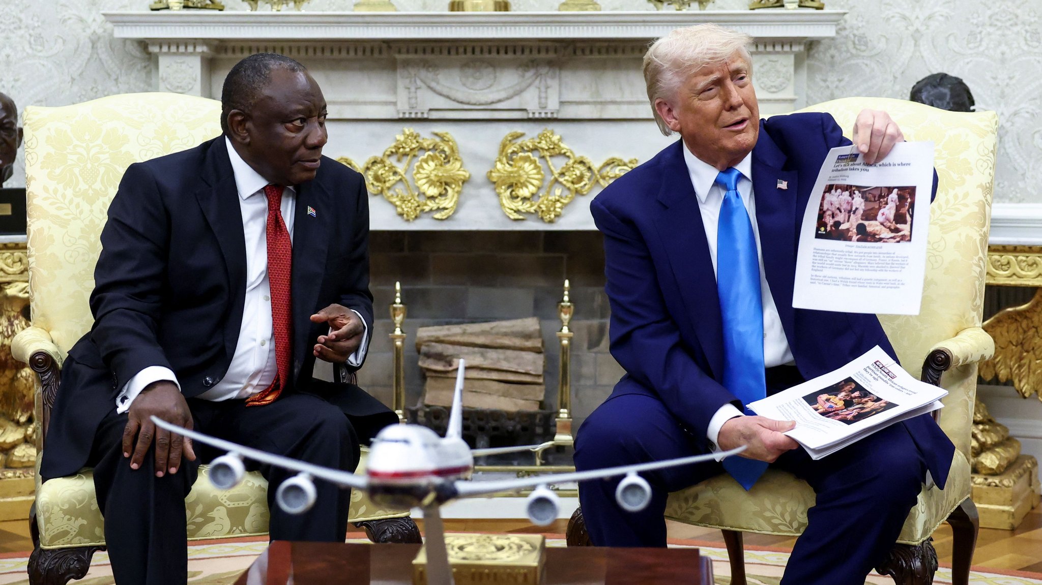 "Tod, Tod, Tod": Trump führt Südafrikas Präsidenten vor