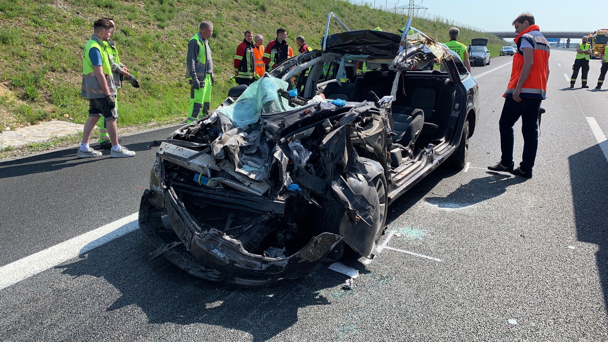 Stau im Raum Regensburg nach tödlichem Unfall auf A3