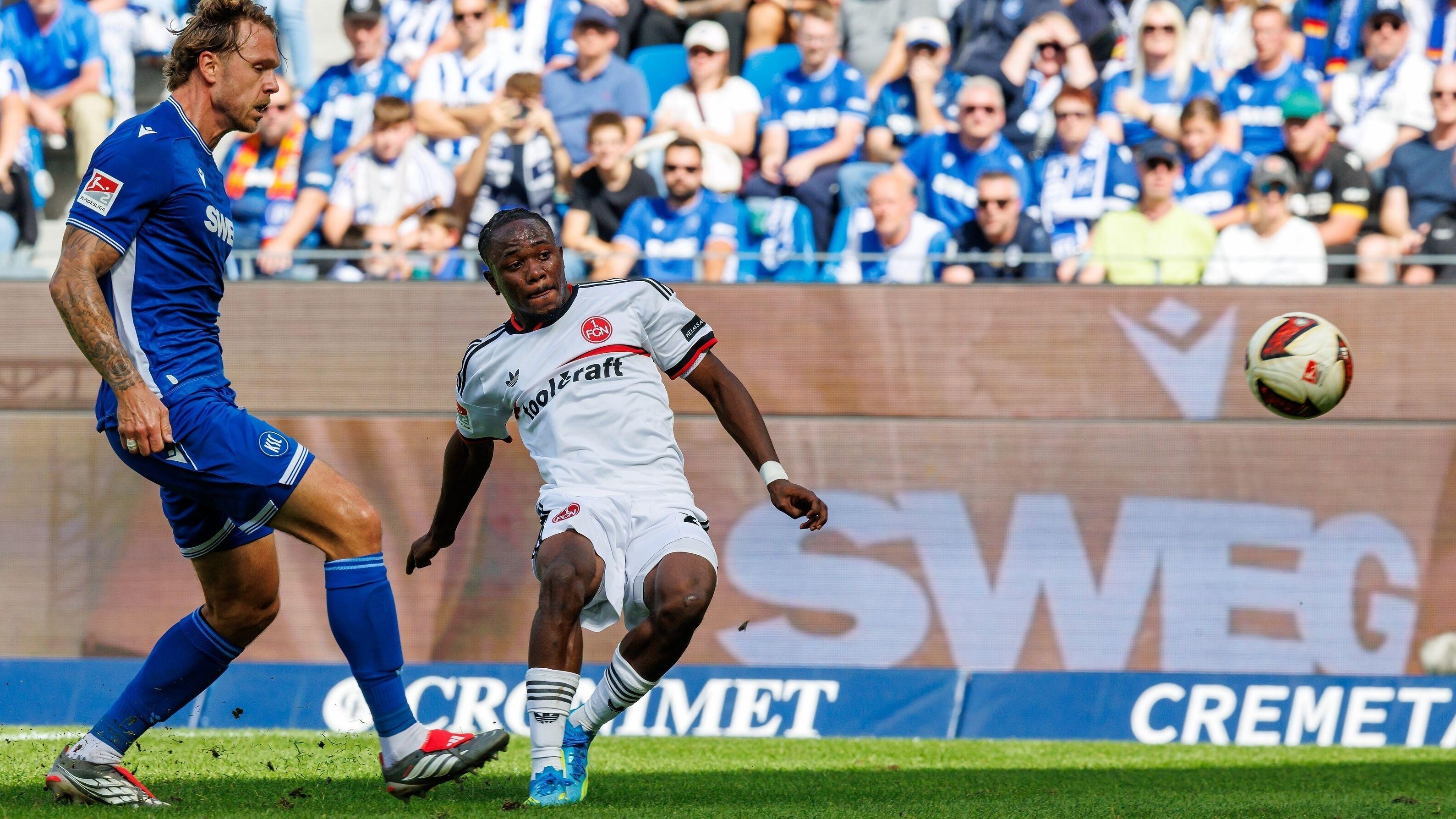 Mohamed Ali Zoma trifft in Karlsruhe zur 1:0-Führung | Bild:picture-alliance/dpa