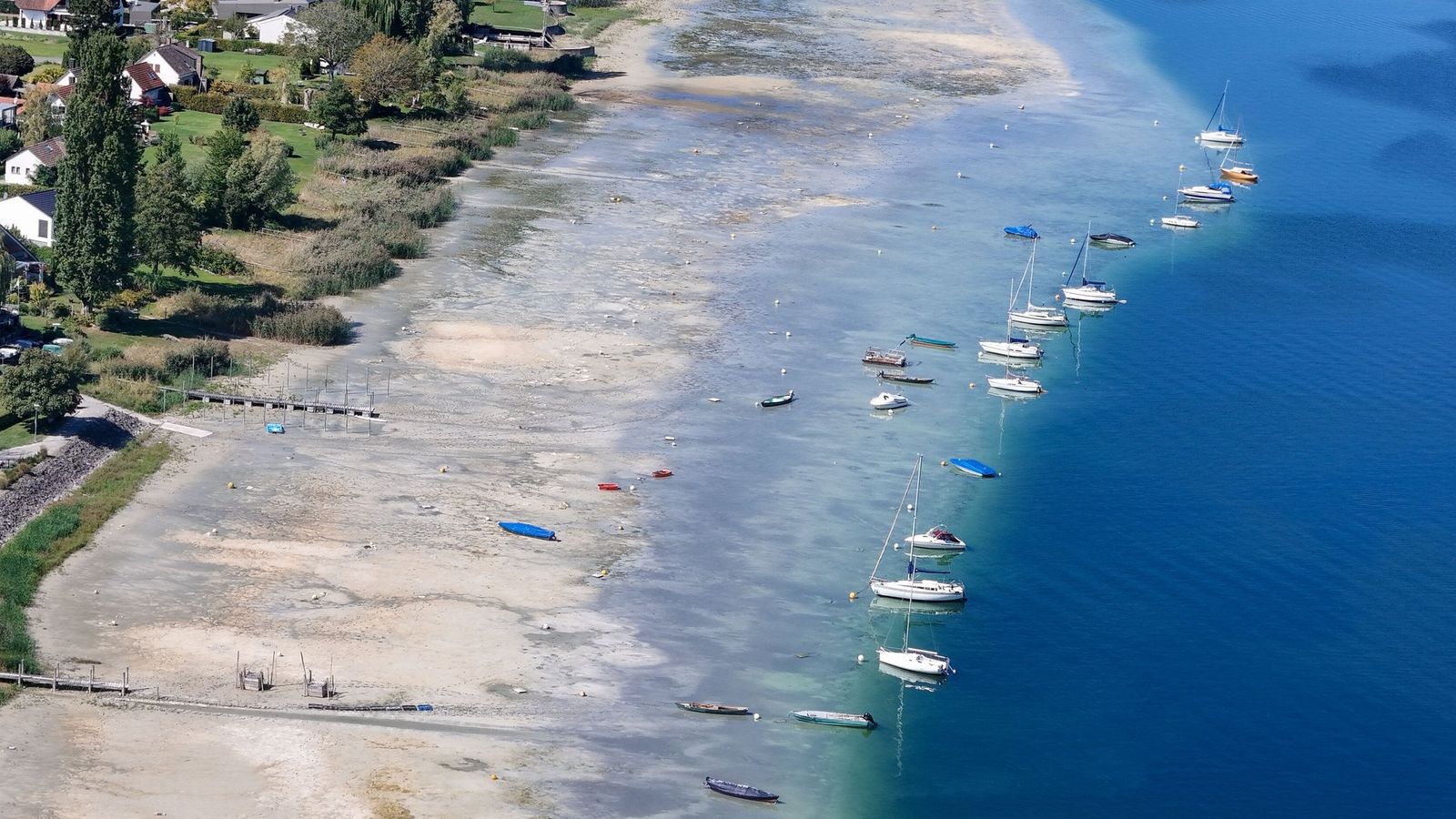 Lake Constance water level drops below 2.50 meters