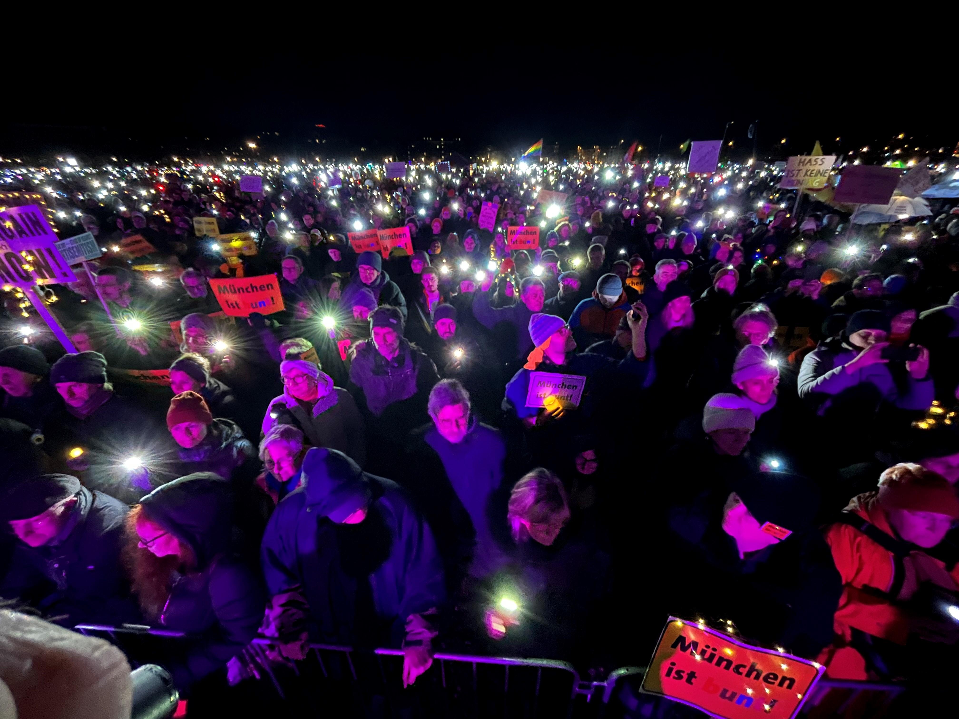 Lichtermeer für Demokratie in München