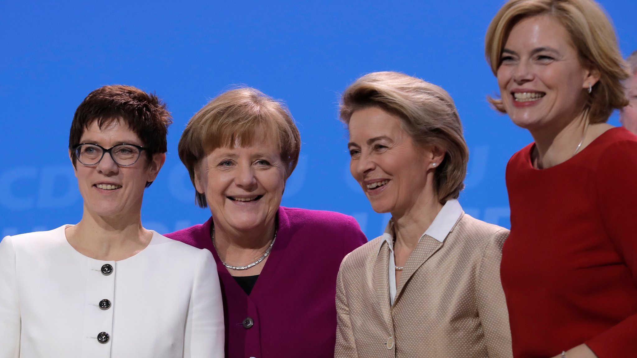 Politikerinnen: an die Macht gekommen, aber in den Gremien noch immer in der Minderheit: Bundesverteidigungsministerin Annegret Kramp-Karrenbauer, Bundeskanzlerin Angela Merkel, EU-Kommissionspräsidentin Ursula von der Leyen und Bundeslandwirtschaftsministerin Julia Klöckner (v.l.n.r., hier auf einem Foto von 2018). 