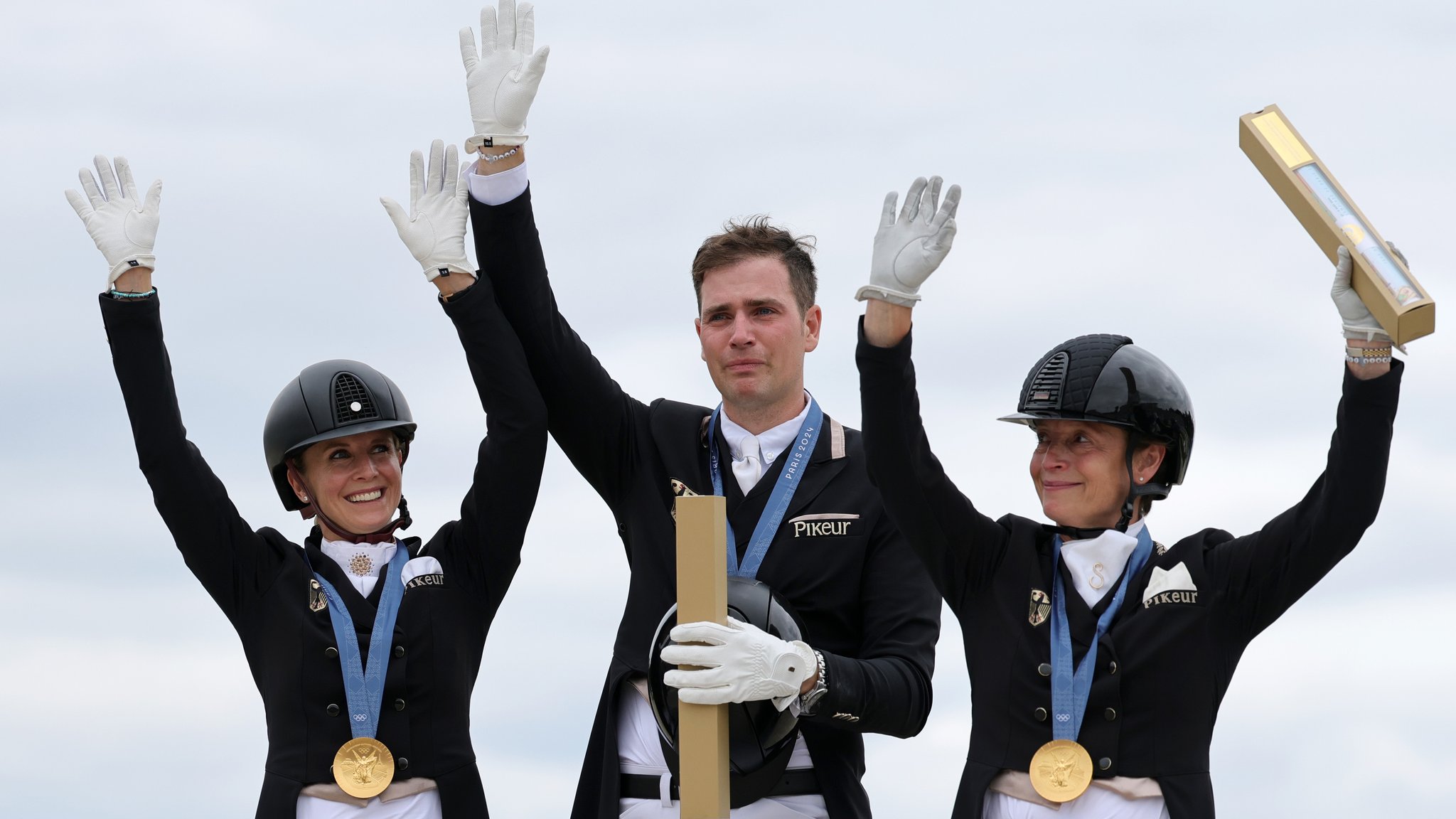 Deutsches Dressurteam bei der Siegerehrung