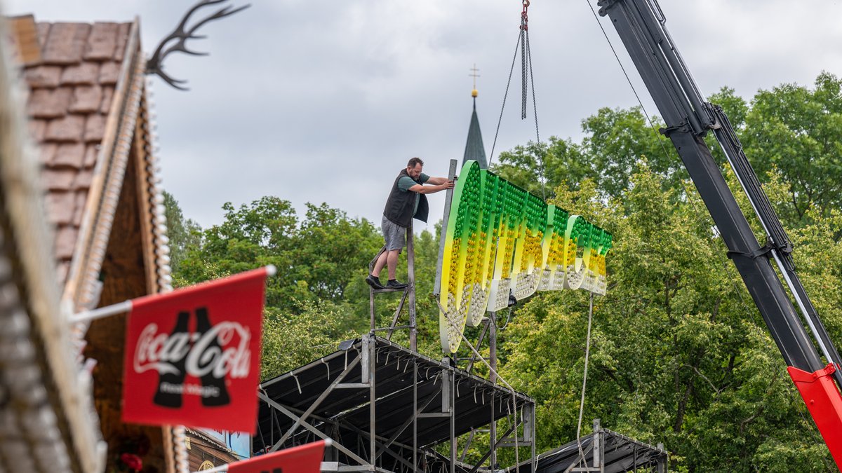 Anlauf zum Ausnahmezustand: Gäubodenvolksfest kurz vor dem Start