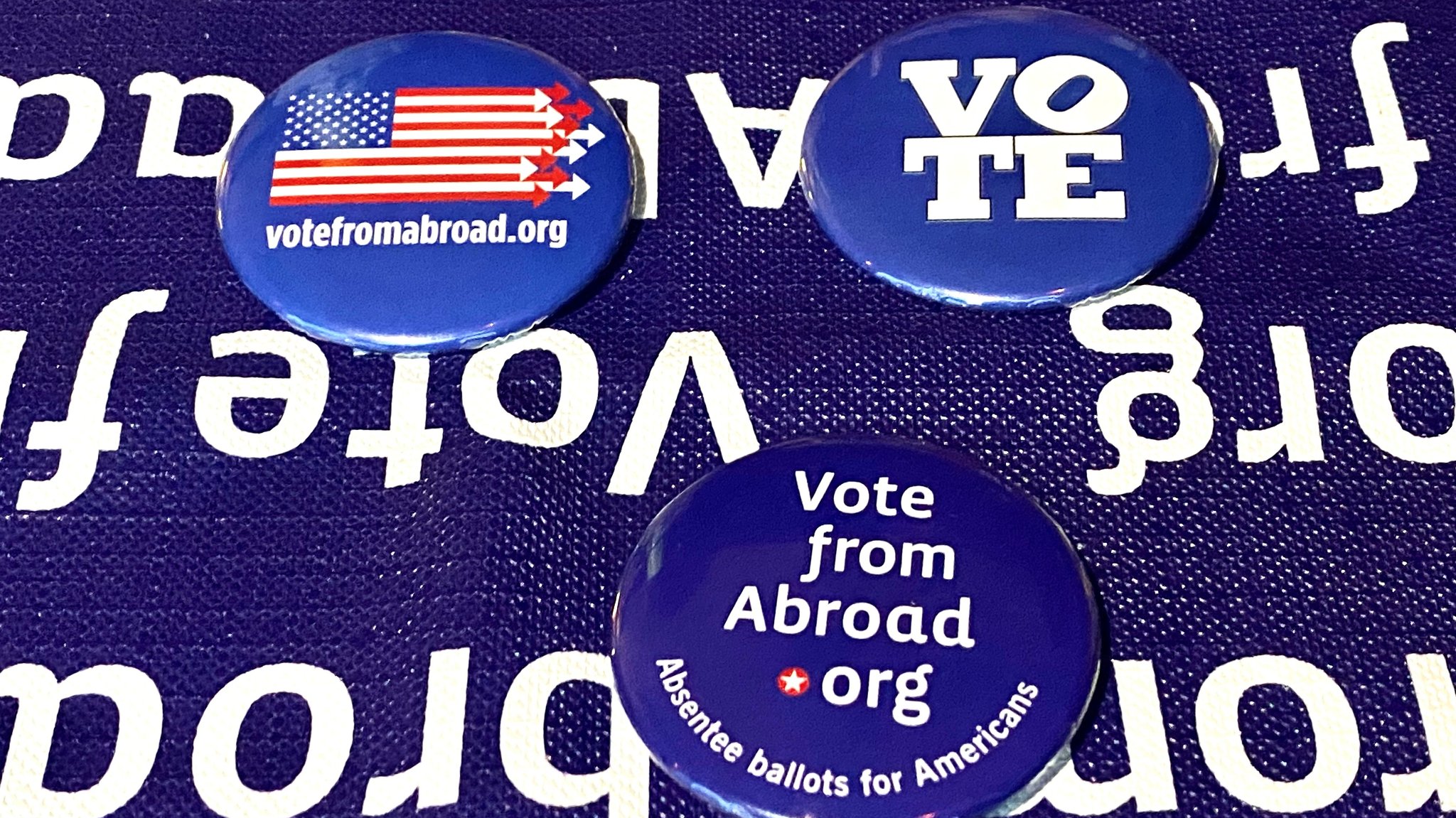 Buttons mit dem Aufruf an der US-Wahl teilzunehmen