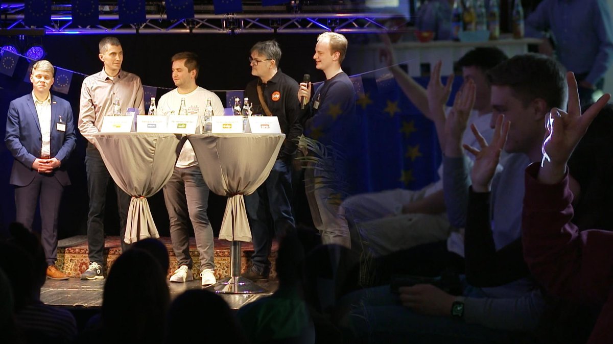 Zum ersten Mal Europawahl: Jugendliche treffen Kandidaten