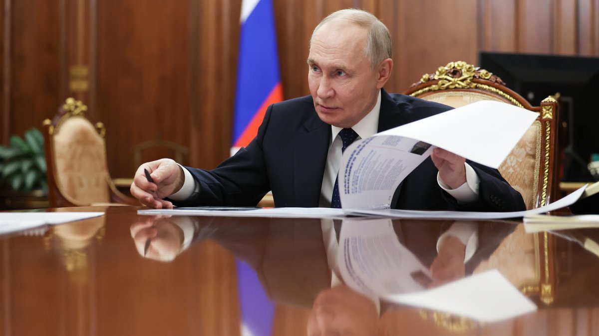 "Das muss aufhören!": Massiver Unmut über Putins Netz-Zensur