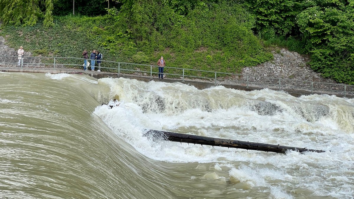 Starkregen am Wochenende erwartet - Hochwasserwarnung für Tirol