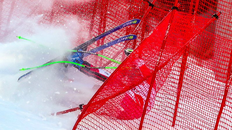 Sturz in Bormio 2019 | Bild: picture alliance / EXPA / APA / picturedesk.com | EXPA Sturz in Bormio 2019