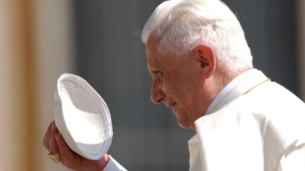 Papst Benedikt XVI. im Jahr 2005