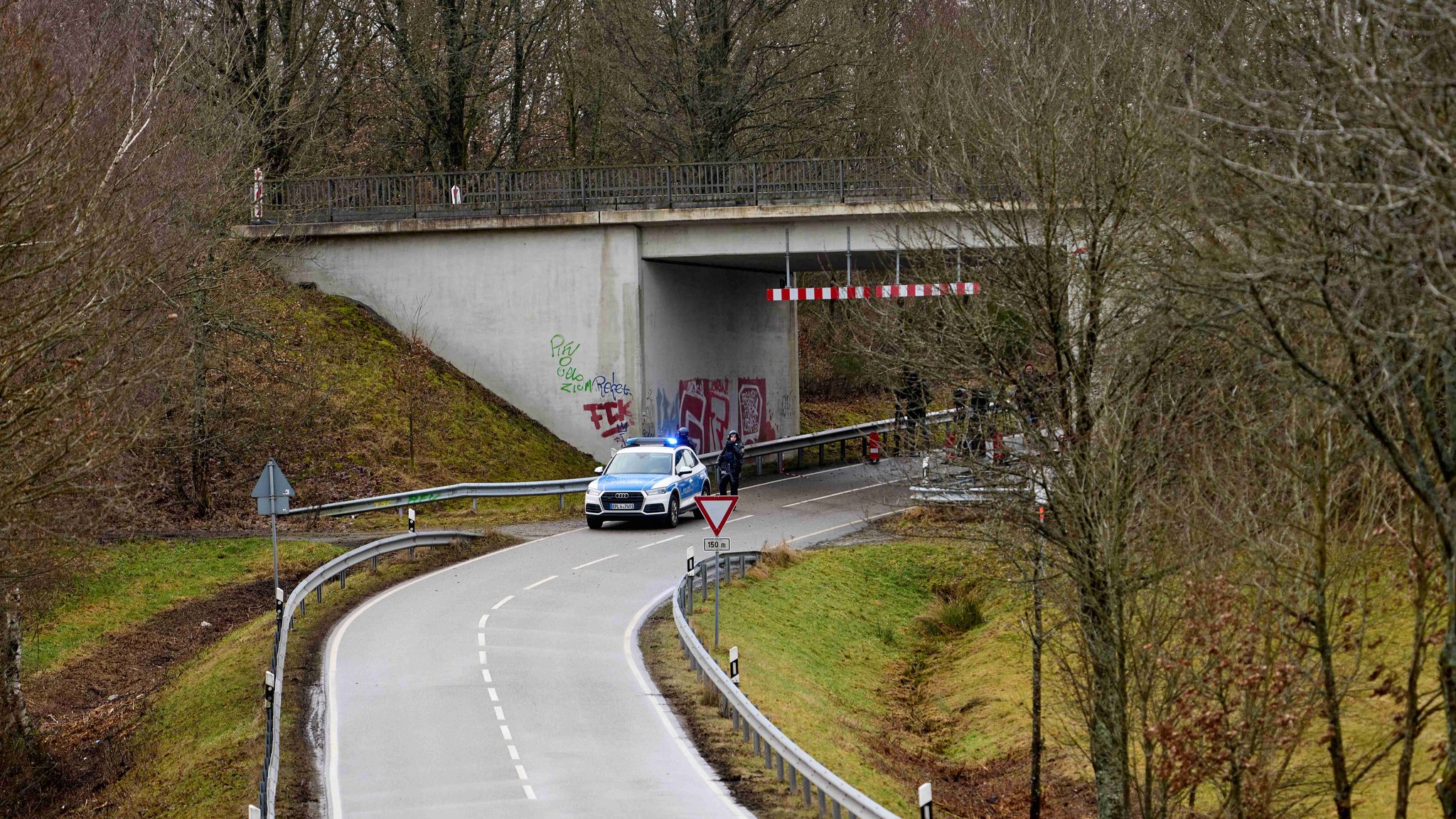 Tödliche Schüsse auf Polizisten: Zwei Verdächtige festgenommen